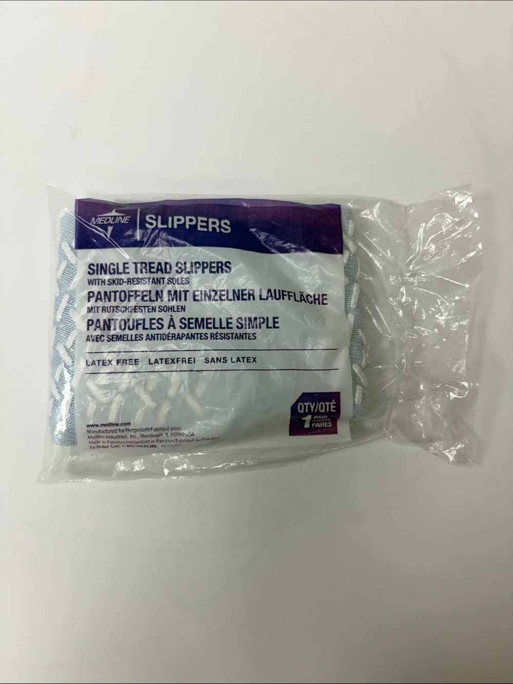 Disposable Single-Tread Slippers - White by Acclaim